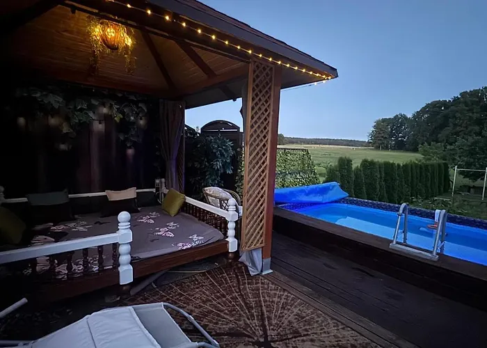 Bungalow Mit Sauna In Einer Ruhige Wald Lage.